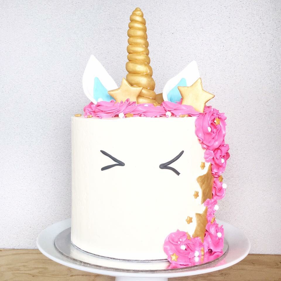 Unicorn cake by lilsweets