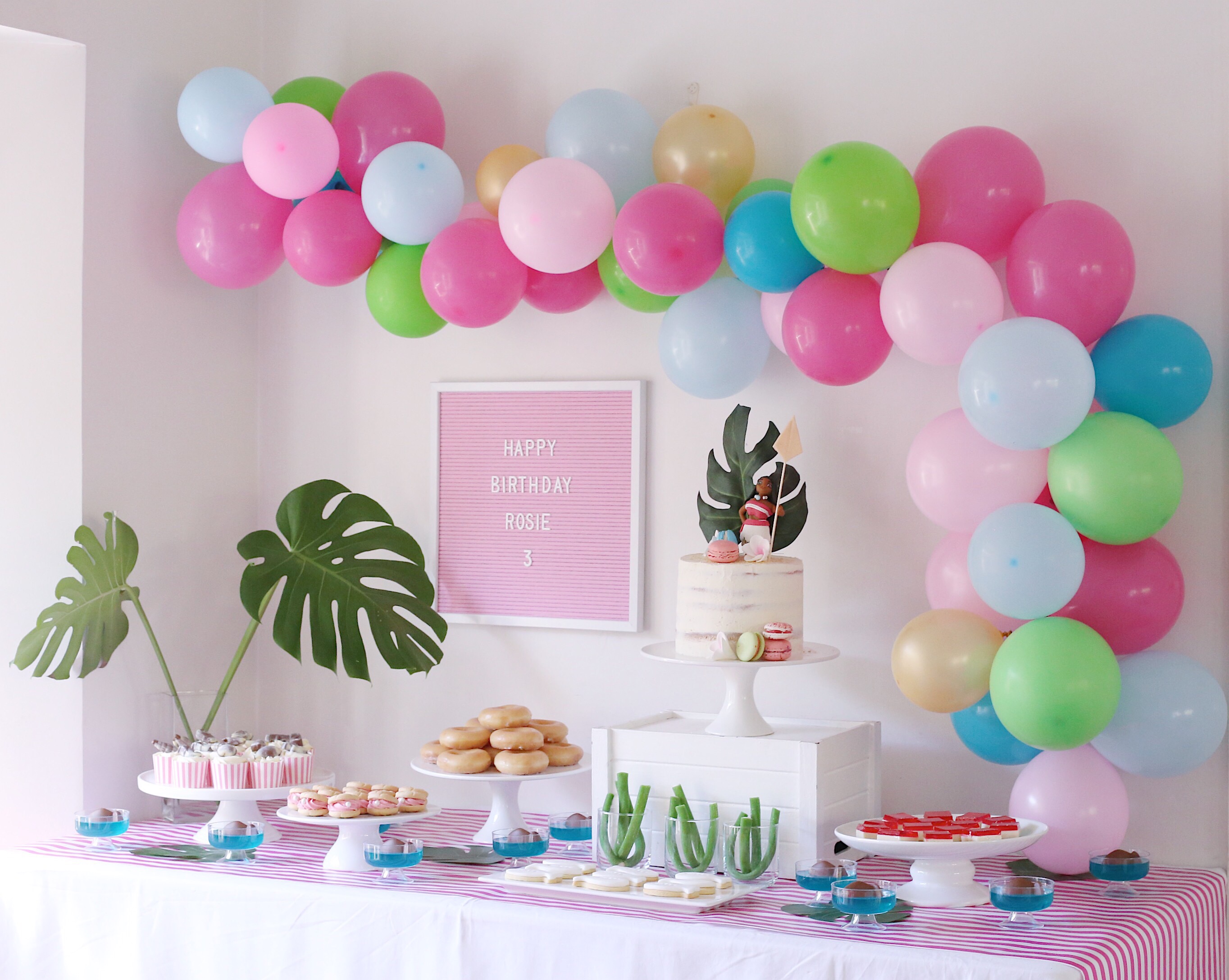 Moana themed party dessert table.