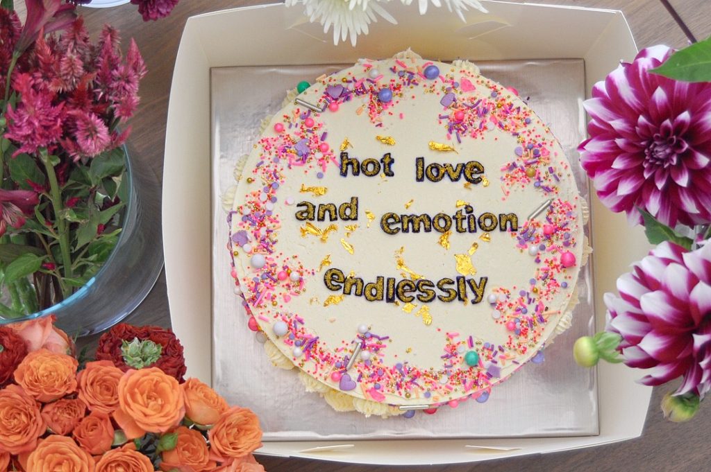 Drake lyrics on a cake