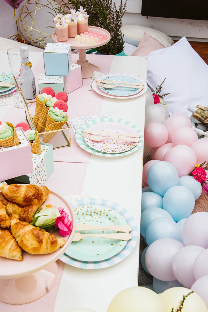 pastel bridal shower, Best friends, bubbly, and brunch: a pastel bridal shower