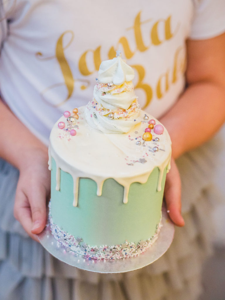 Christmas drip cake