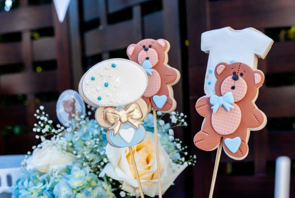 , Vintage teddy bear baby shower