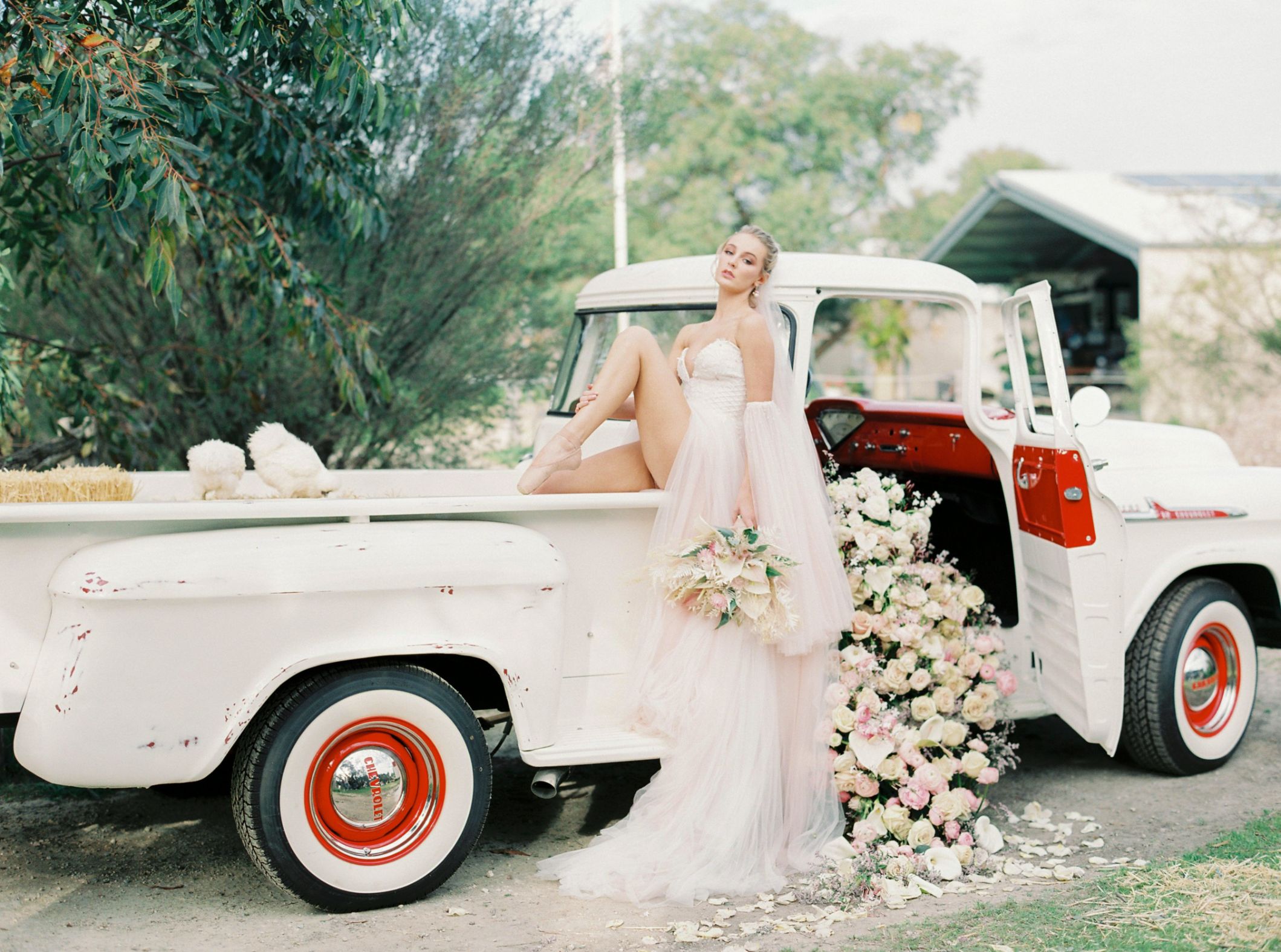 A rustic yet pretty ballerina inspired wedding 