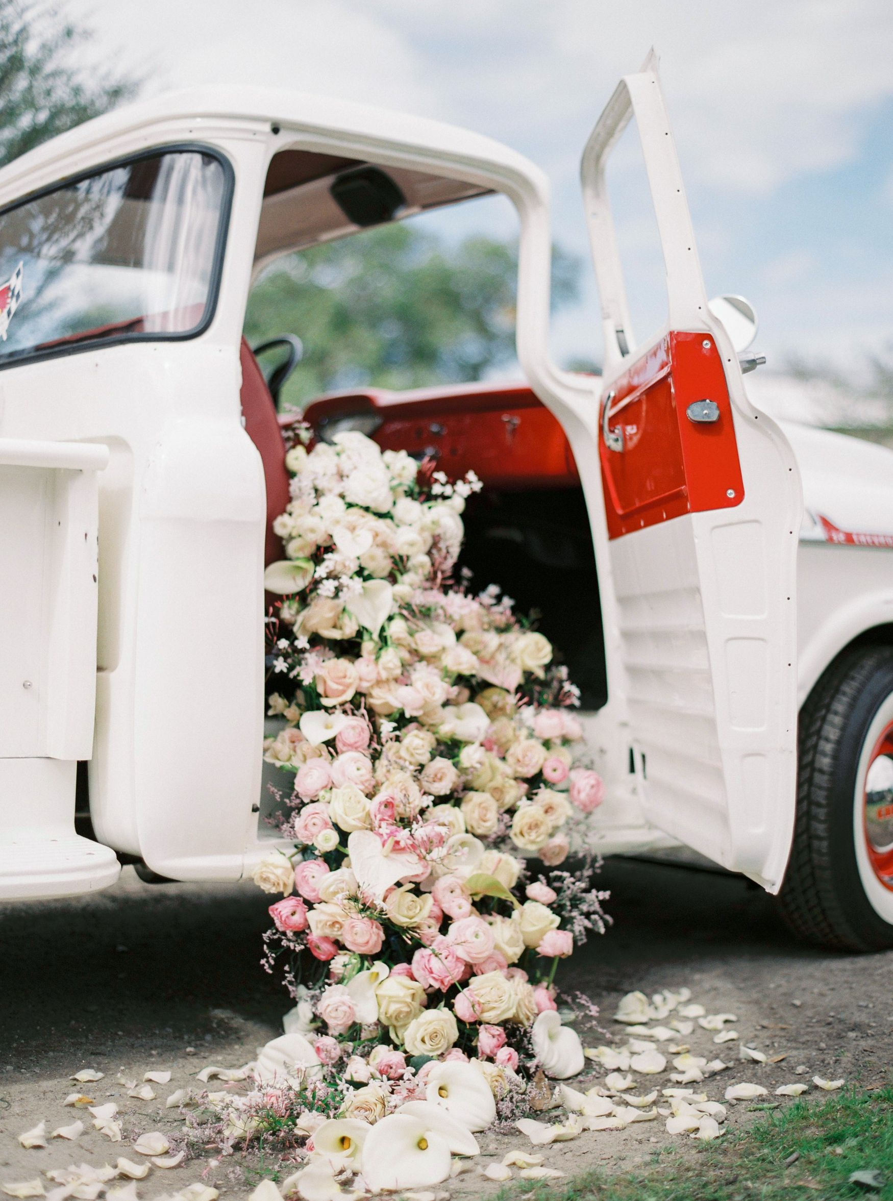 A rustic yet pretty ballerina inspired wedding 