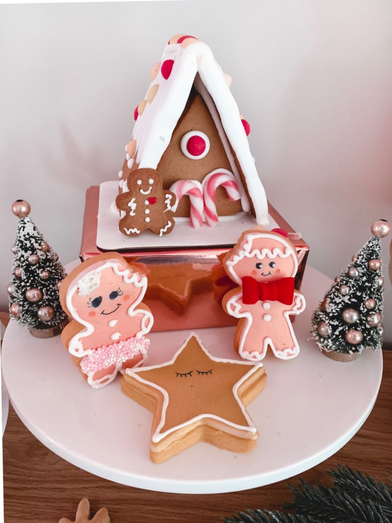 rose gold Christmas party, A modern rose gold Christmas party