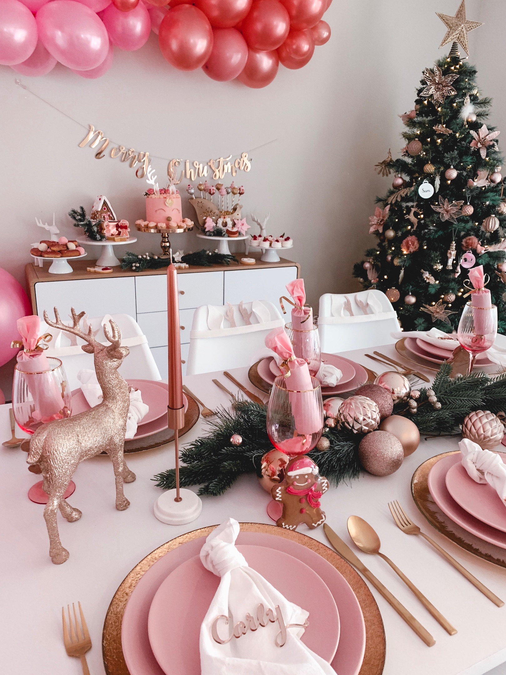 Modern rose gold Christmas table