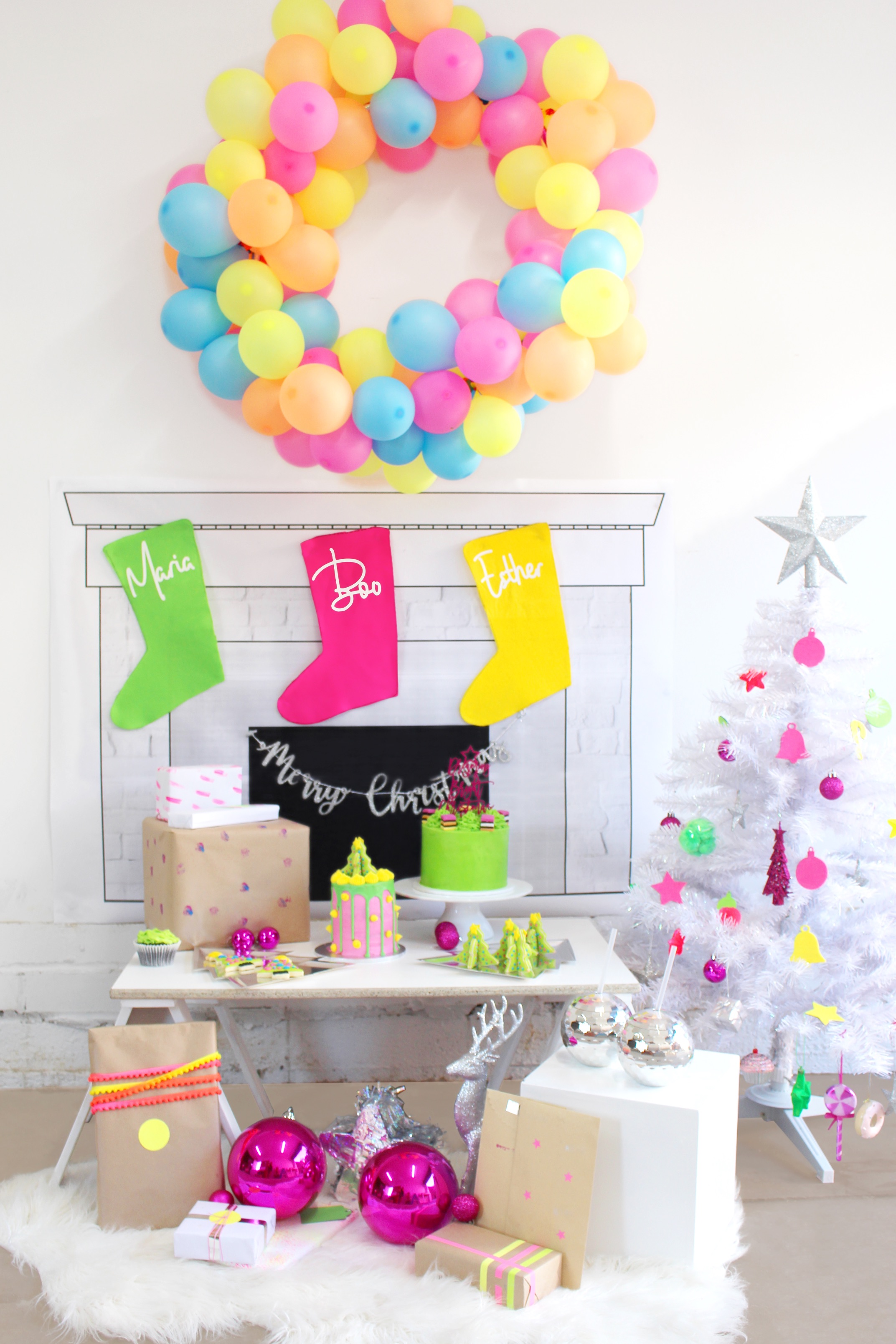 Neon Christmas party, Neon Christmas party – dreaming of a bright Christmas (plus free printable)