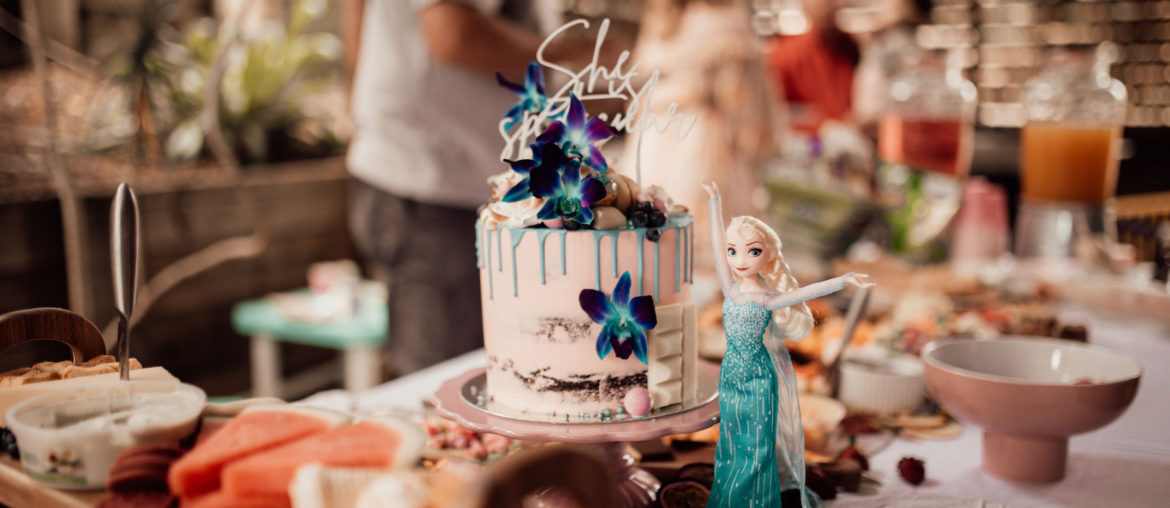 Modern styled Frozen birthday, Modern styled Frozen birthday party: Isla turns three!