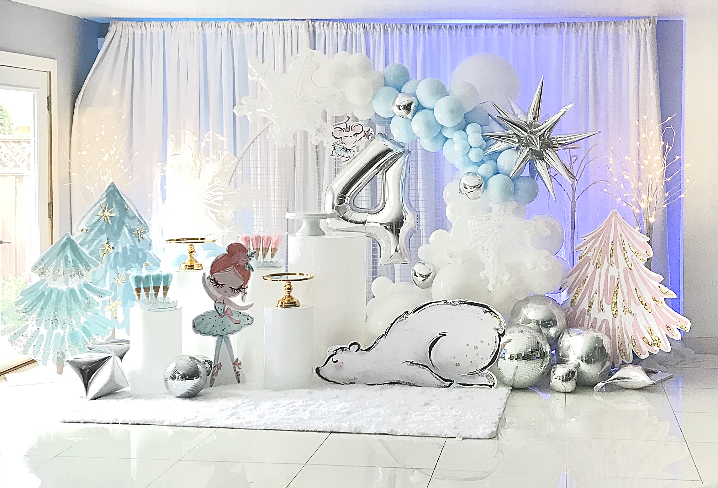 arctic wonderland party, An Arctic wonderland birthday party