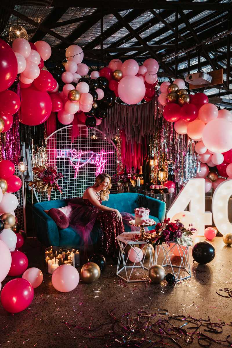A moody burgundy 40th birthday party – fierce at 40