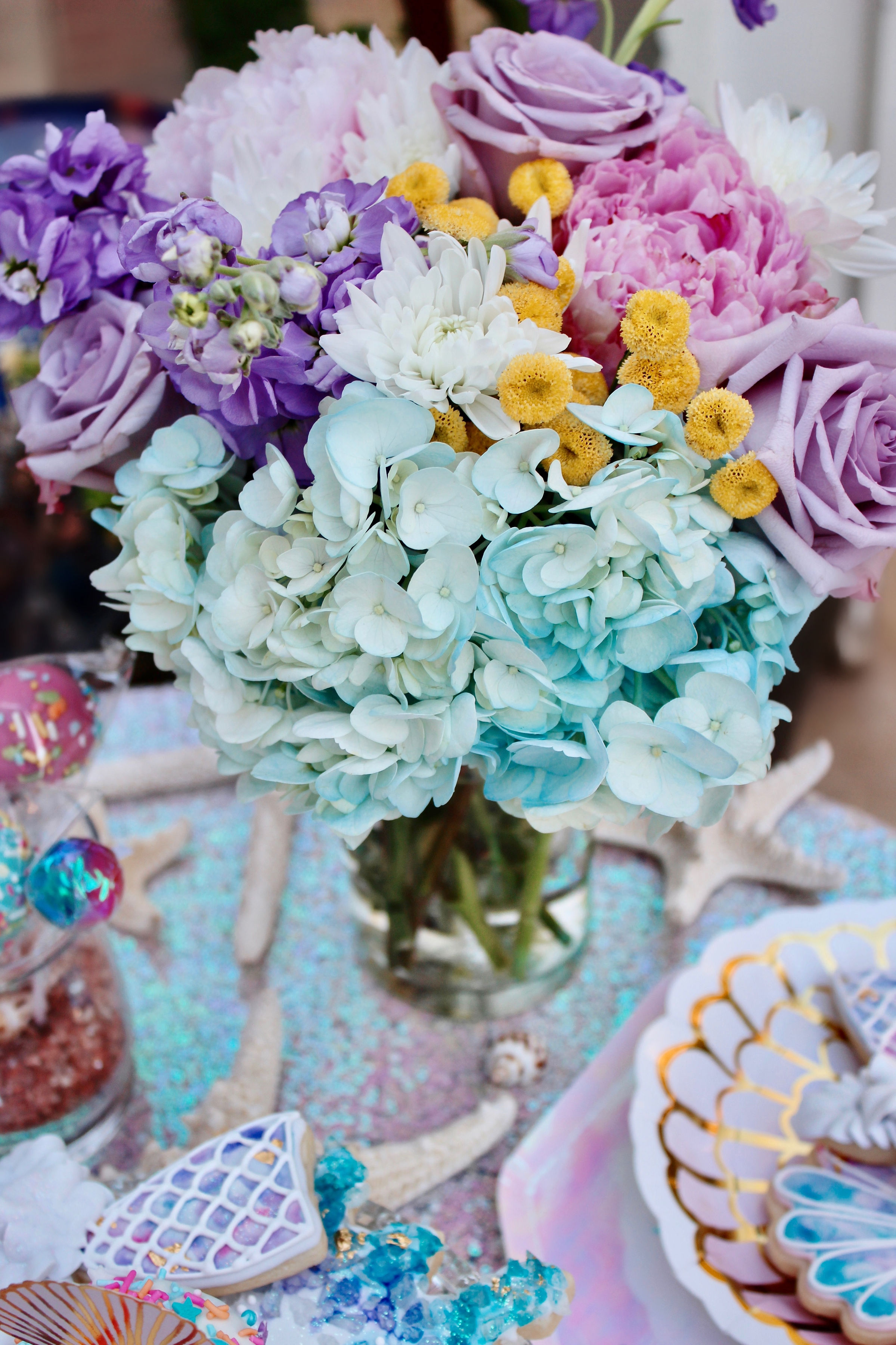 Stunning bouquet for a mermaid party