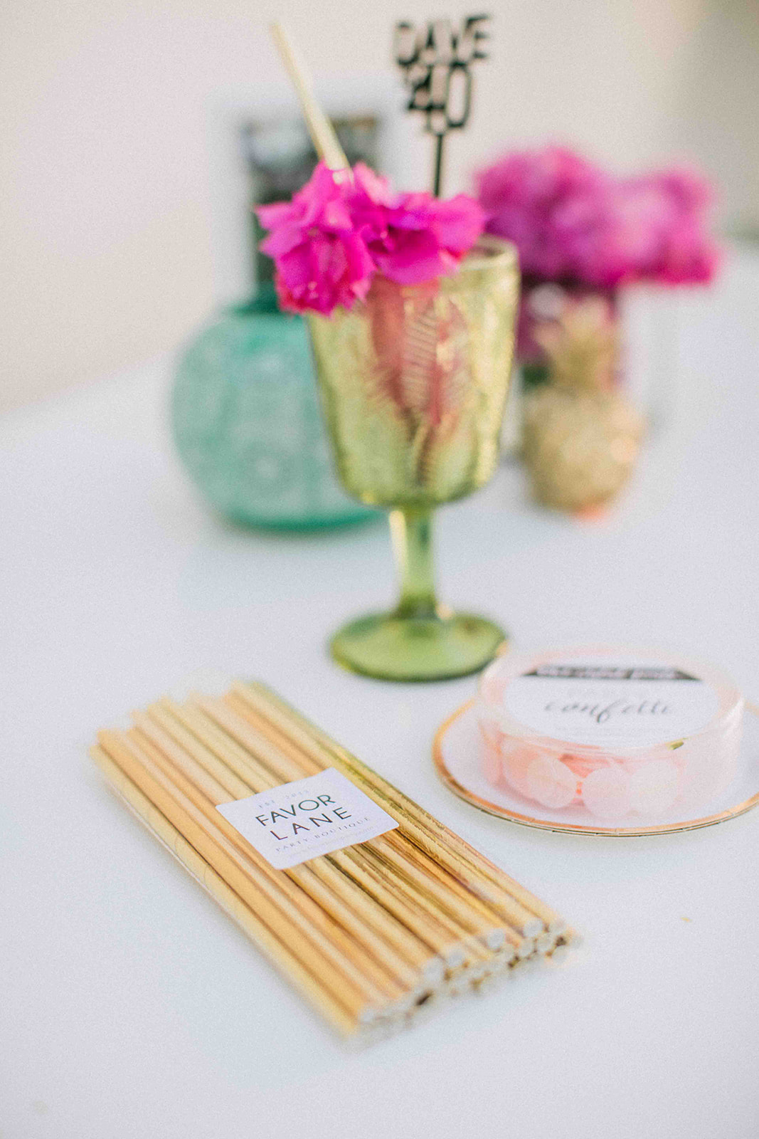 tropical luxe milestone party, A tropical luxe milestone party – Aloha 40!