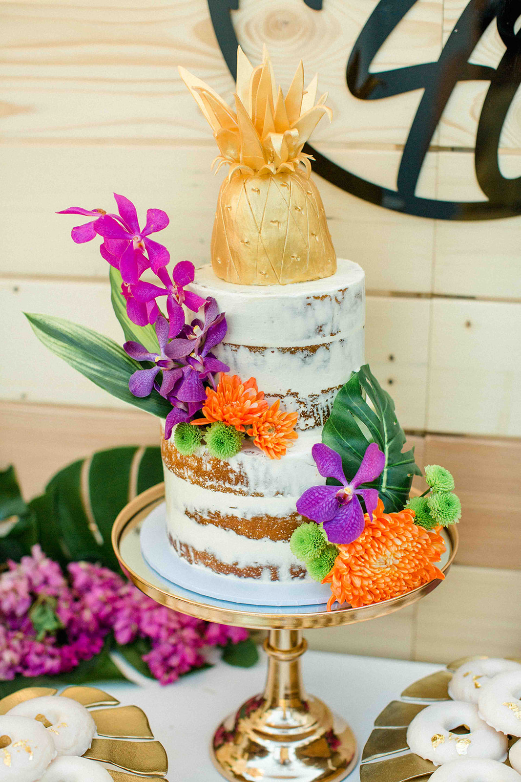 tropical luxe milestone party, A tropical luxe milestone party – Aloha 40!