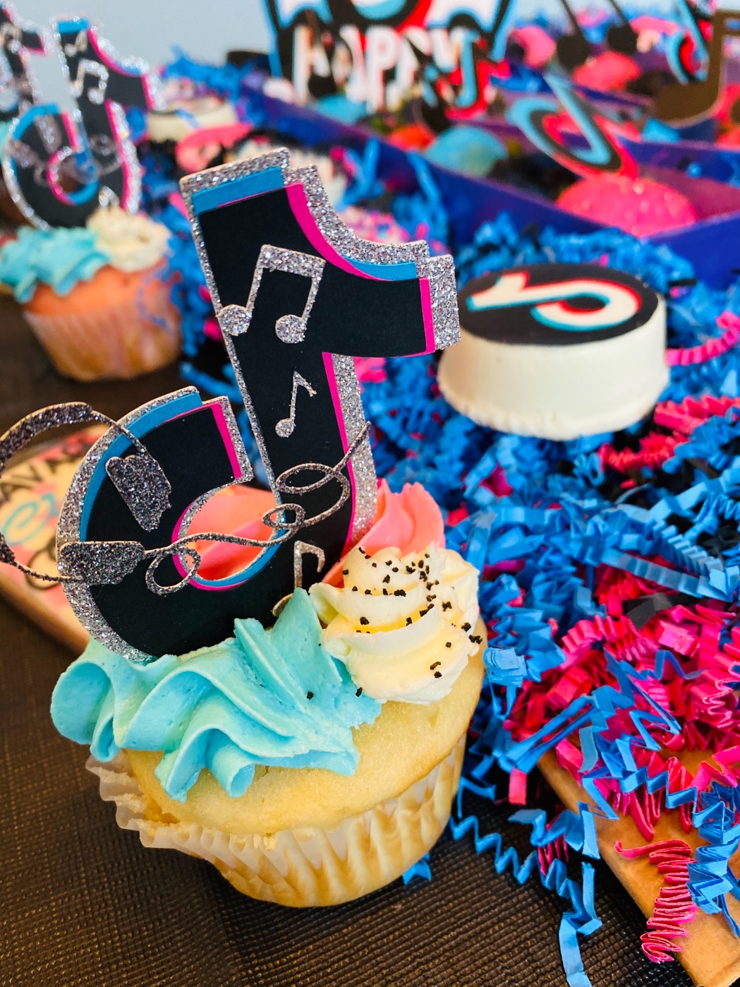 tik tok cupcakes