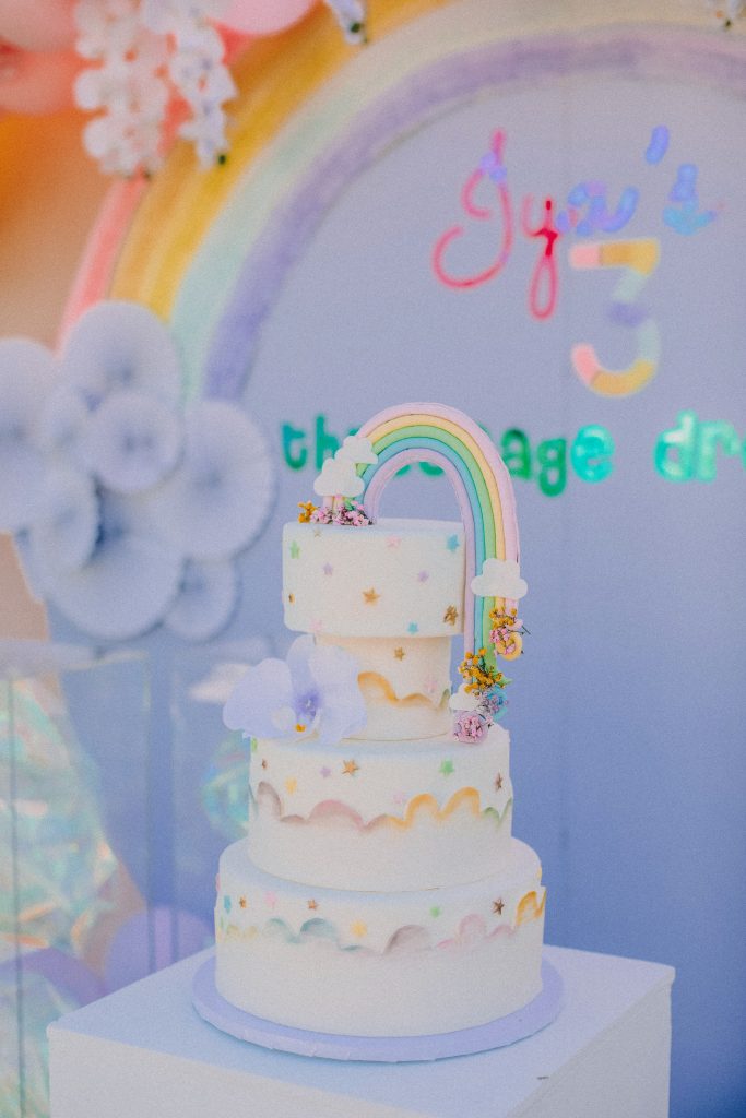 Pastel rainbow party, Pastel rainbow party &#8211; a threenage dream