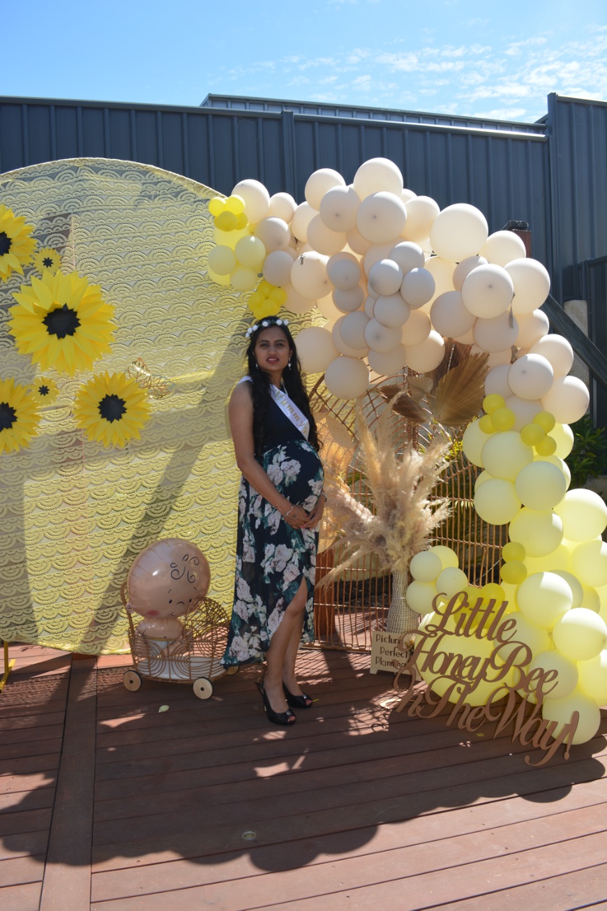 Bright sunflower baby shower for a 'mum to bee'