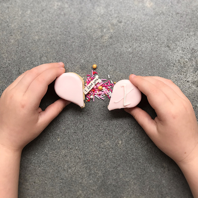 love note cookies for Valentine's, Cute love note cookies for Valentine&#8217;s Day (Recipe)