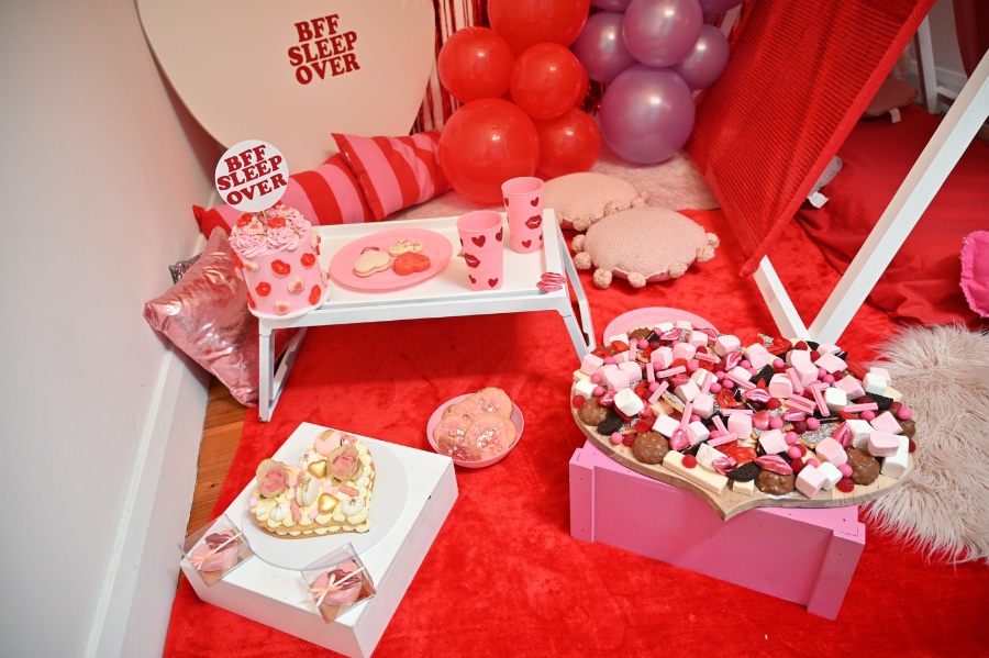 BBF sleepover for Valentine's Day, BBF sleepover for Valentine&#8217;s Day