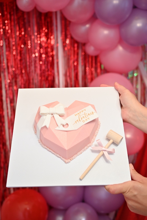 BBF sleepover for Valentine's Day - geometric heart smash cake