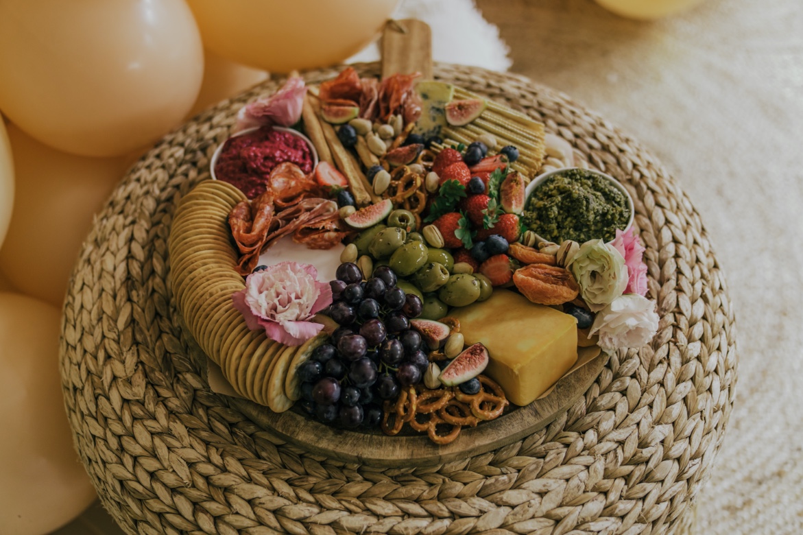 Grazing table ideas, Grazing table ideas for your next party to get your mouth watering