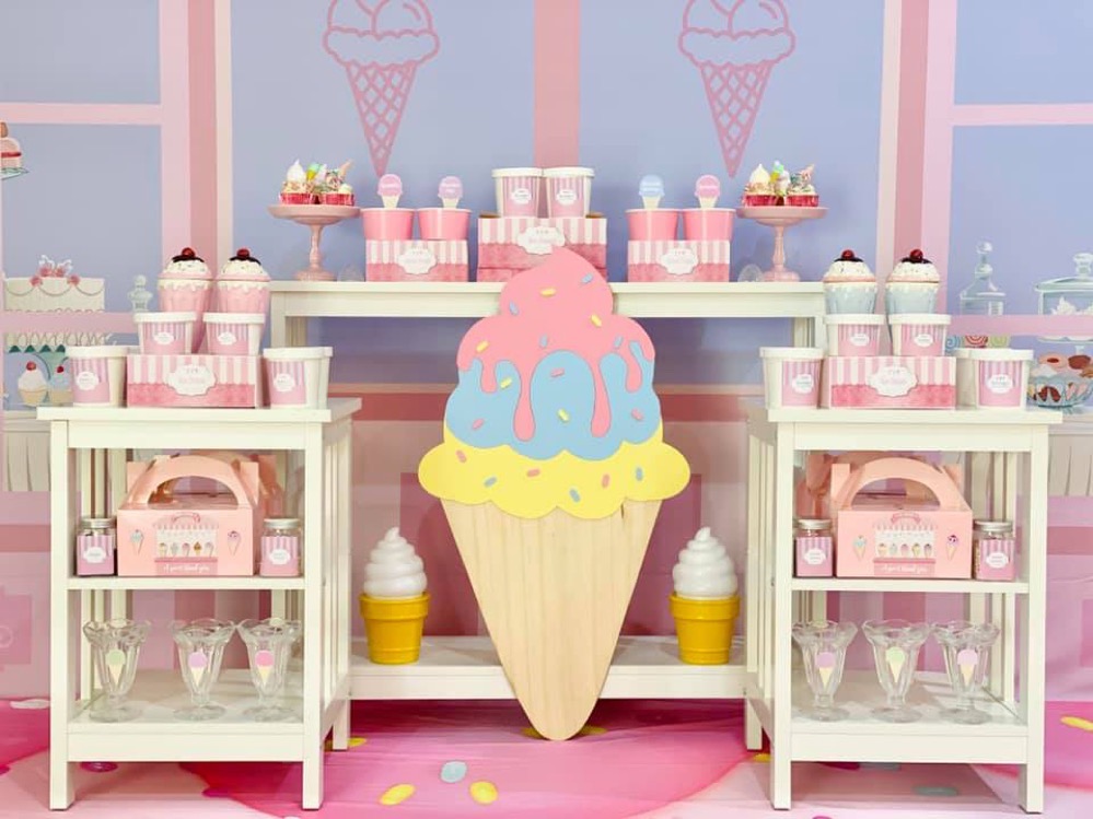 ice-cream parlour party, Home ice-cream parlour party!
