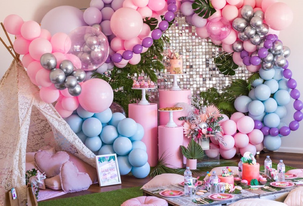 , Glam and Pretty Pink Dinosaurs Party